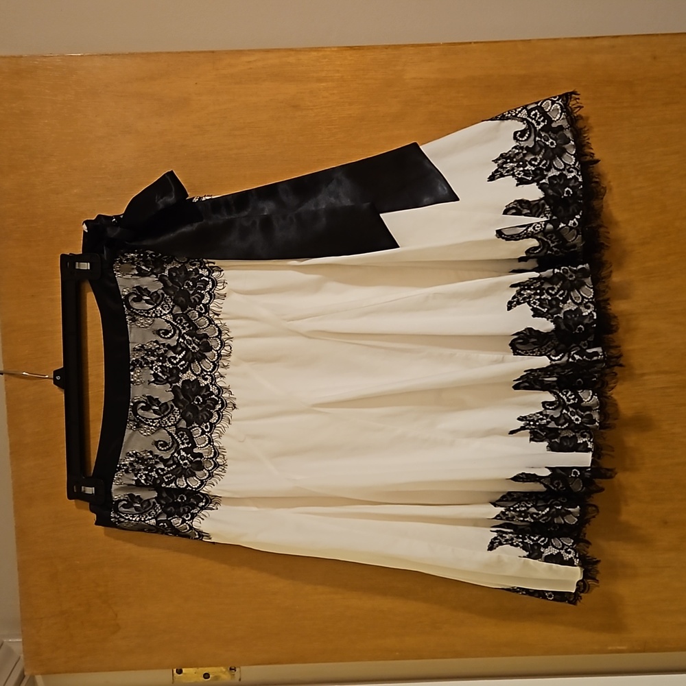 BOSTON PROPER SKIRT